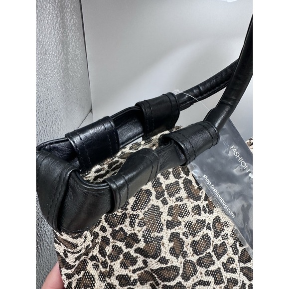 NWT Vintage Y2K Fashion Bug Leopard Print Shoulder Bag w/ Black Flower Accent - Picture 4 of 11